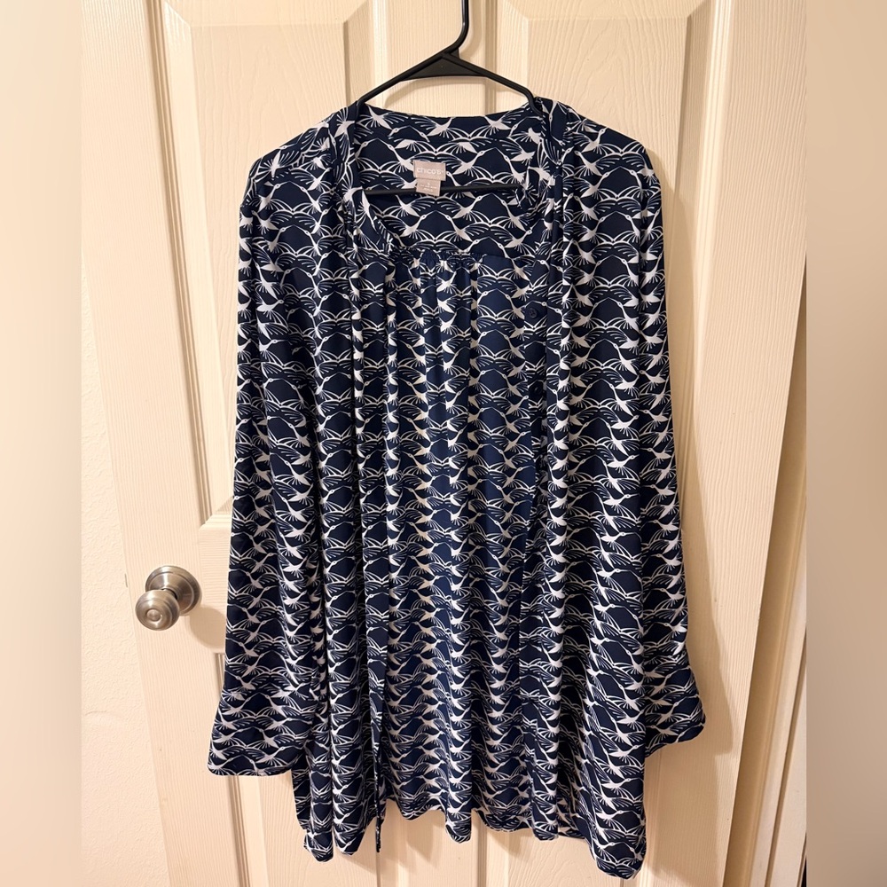 Chico's Navy and White Egret Accent Shawl
